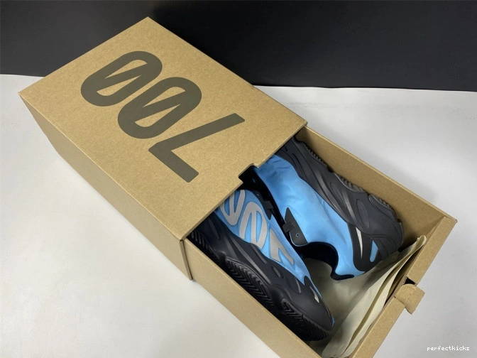 Boost Yeezy 700 MNVN 'Bright GZ3079 Cyan' ADIDAS 0814
